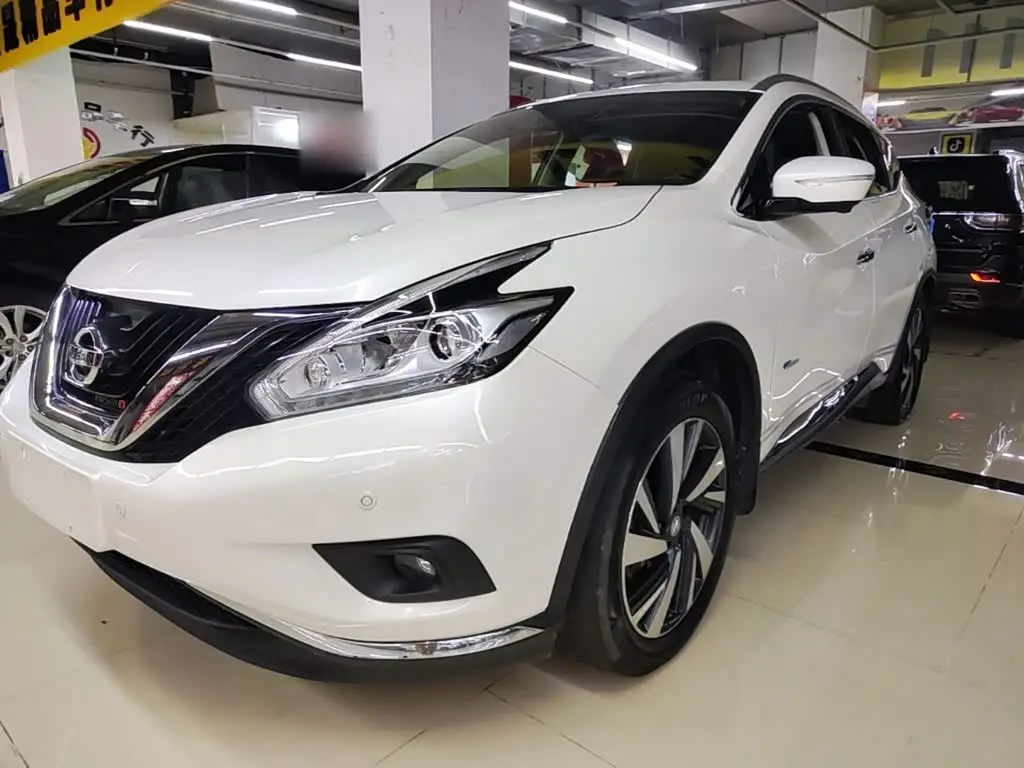 Nissan Murano 2021 — Фото 1/20