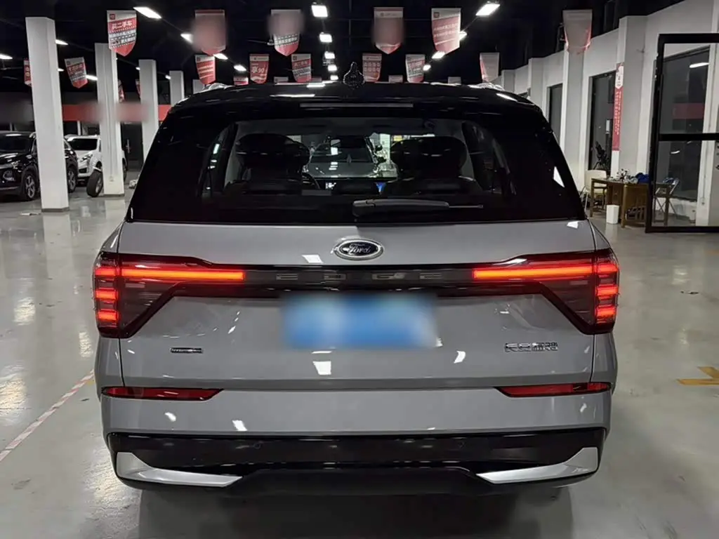 Ford Edge 2025 — Фото 12/16