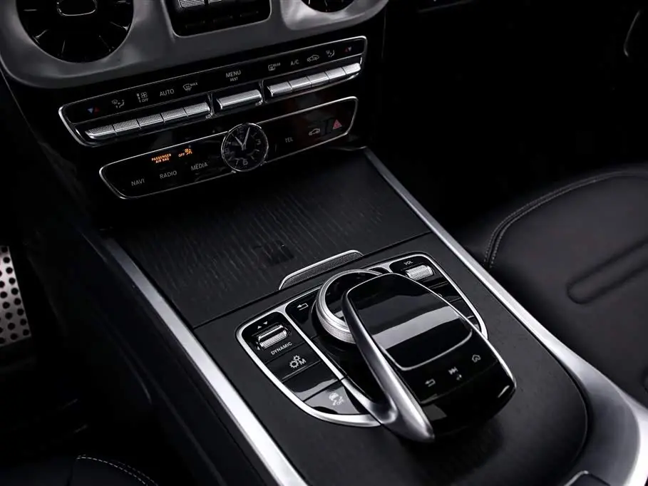 Mercedes-Benz G-Class 2023 — Фото 9/17