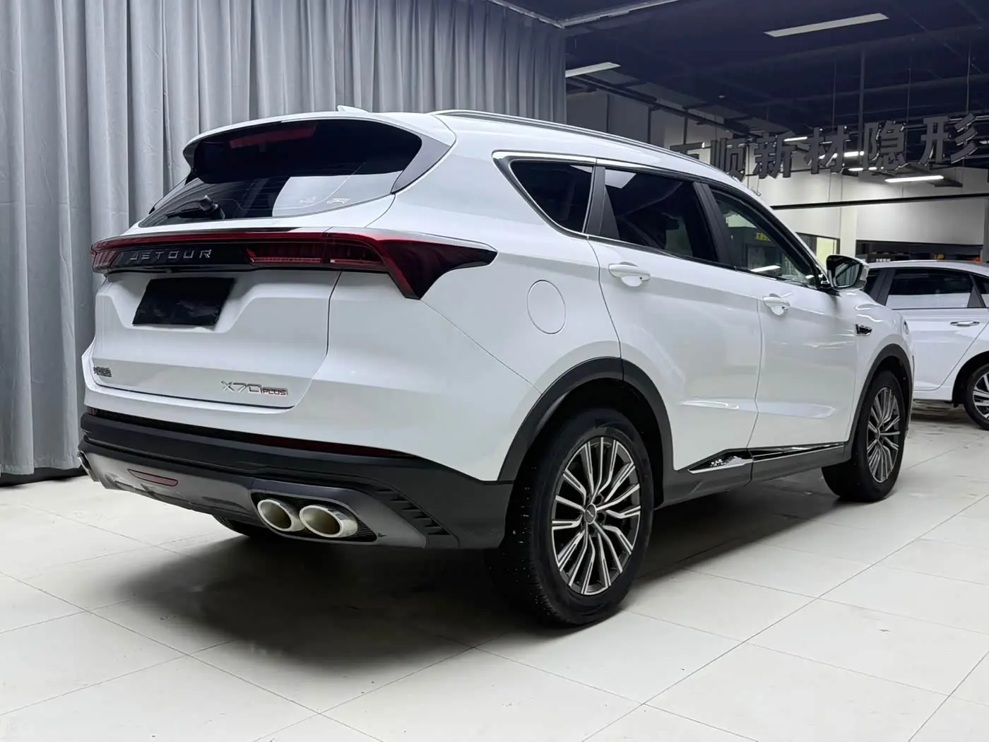 Jetour X70 PLUS 2023 — Photo 5/20