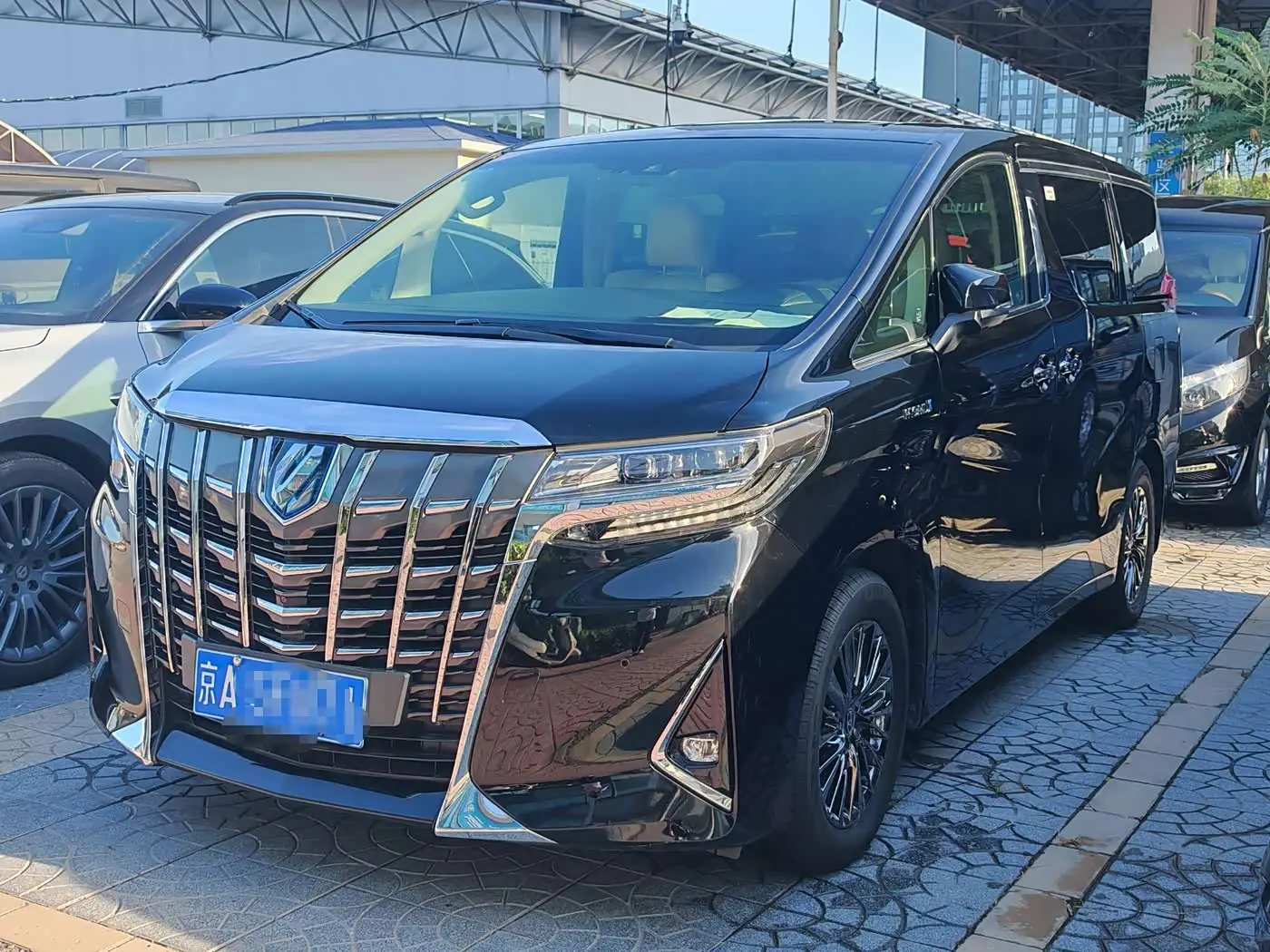 Toyota Alphard, 2020