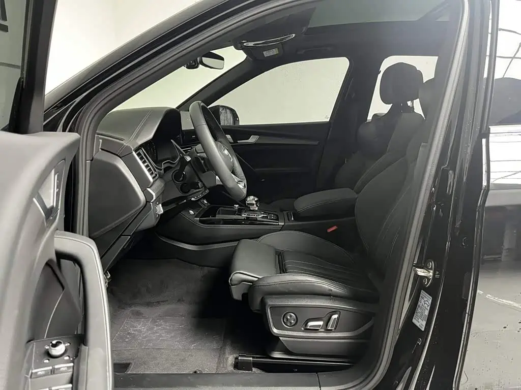 Audi Q5L 2026 — Photo 9/12