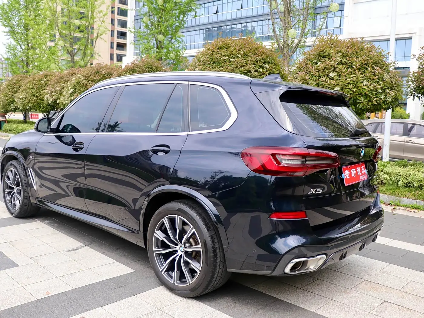 BMW X5 2023 — Фото 4/15