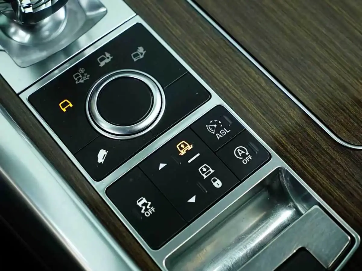 Land Rover Range Rover Sport 2014 — Photo 10/10