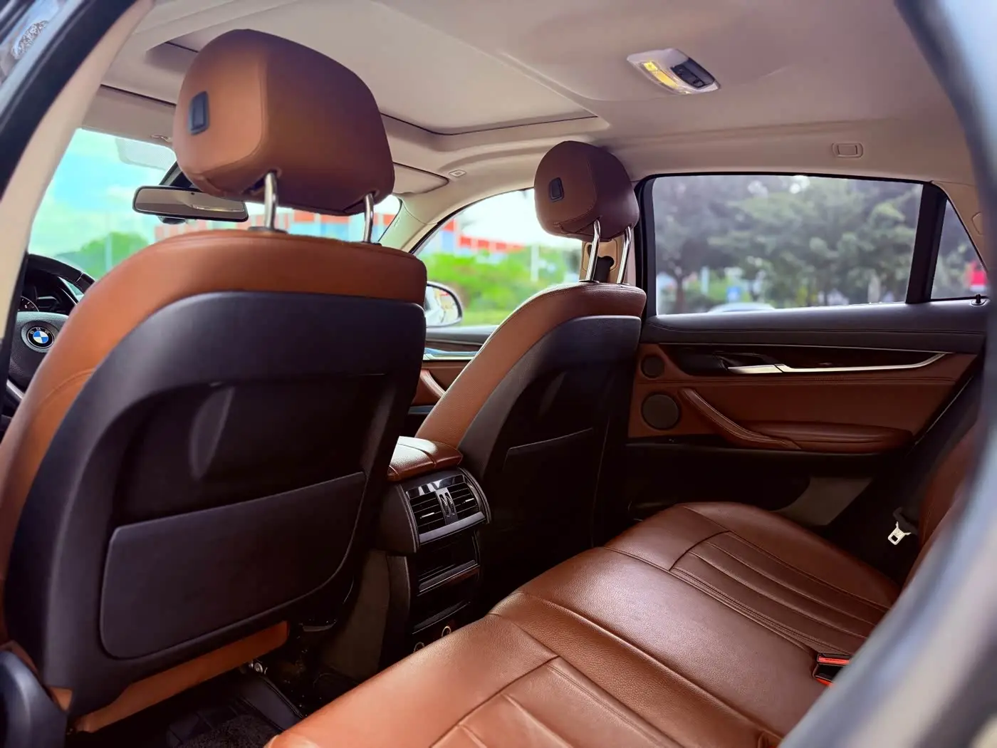 BMW X6 2015 — Photo 10/15