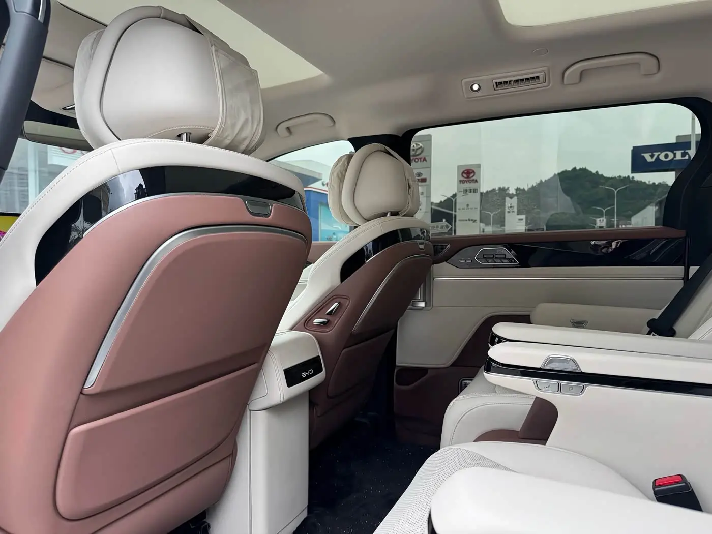 BYD Xia 2025 — Photo 15/15