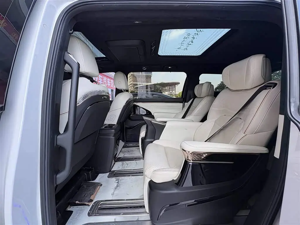 GAC Trumpchi Trumpchi M8 2023 — Фото 7/9