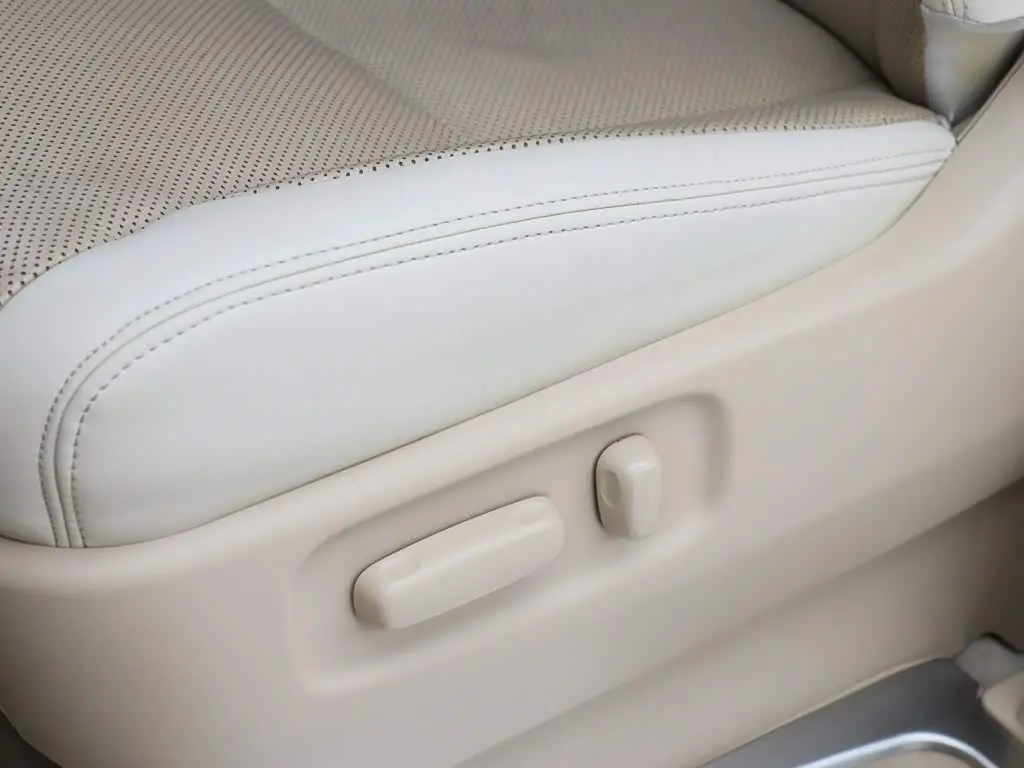 Toyota Alphard 2015 — Şəkil 10/20