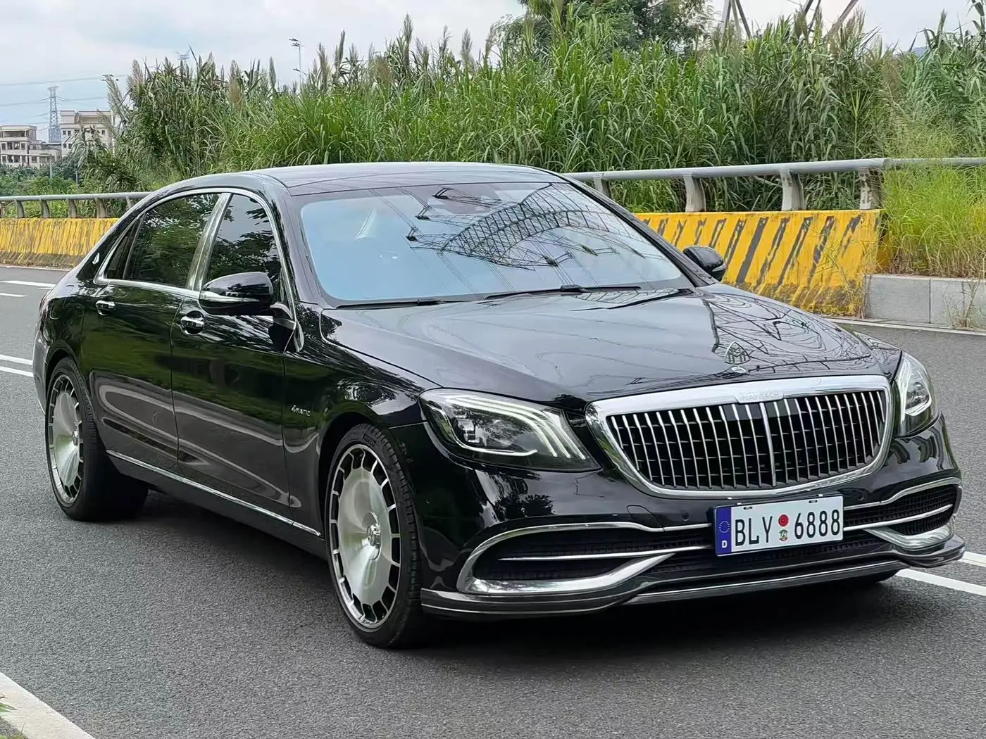 Mercedes-Benz Maybach S-Class 2021 — Фото 3/11