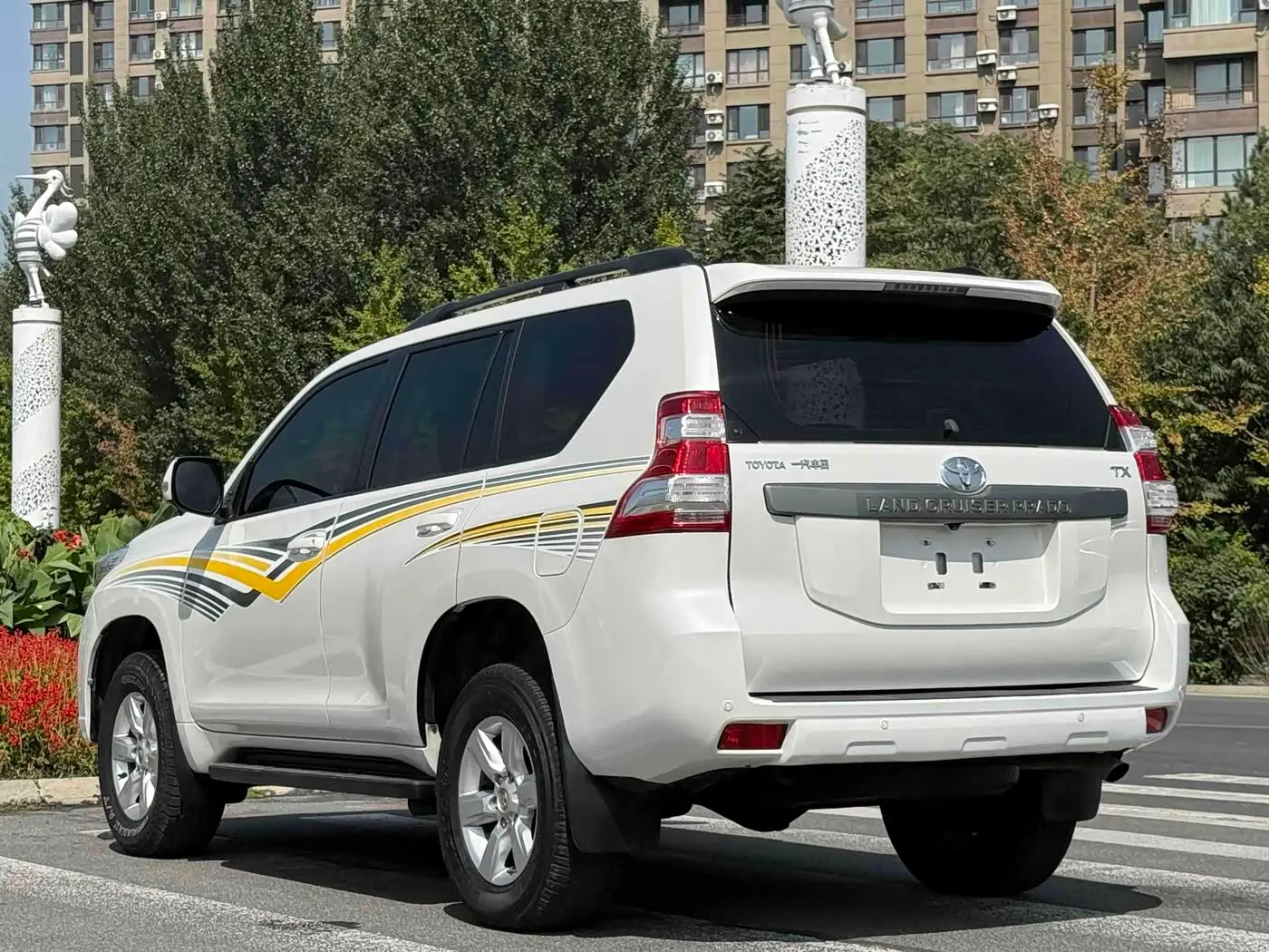 Toyota Prado 2017 — Photo 17/19