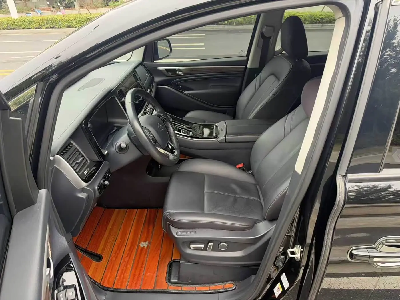 GAC Trumpchi Trumpchi M8 2020 — Фото 5/9
