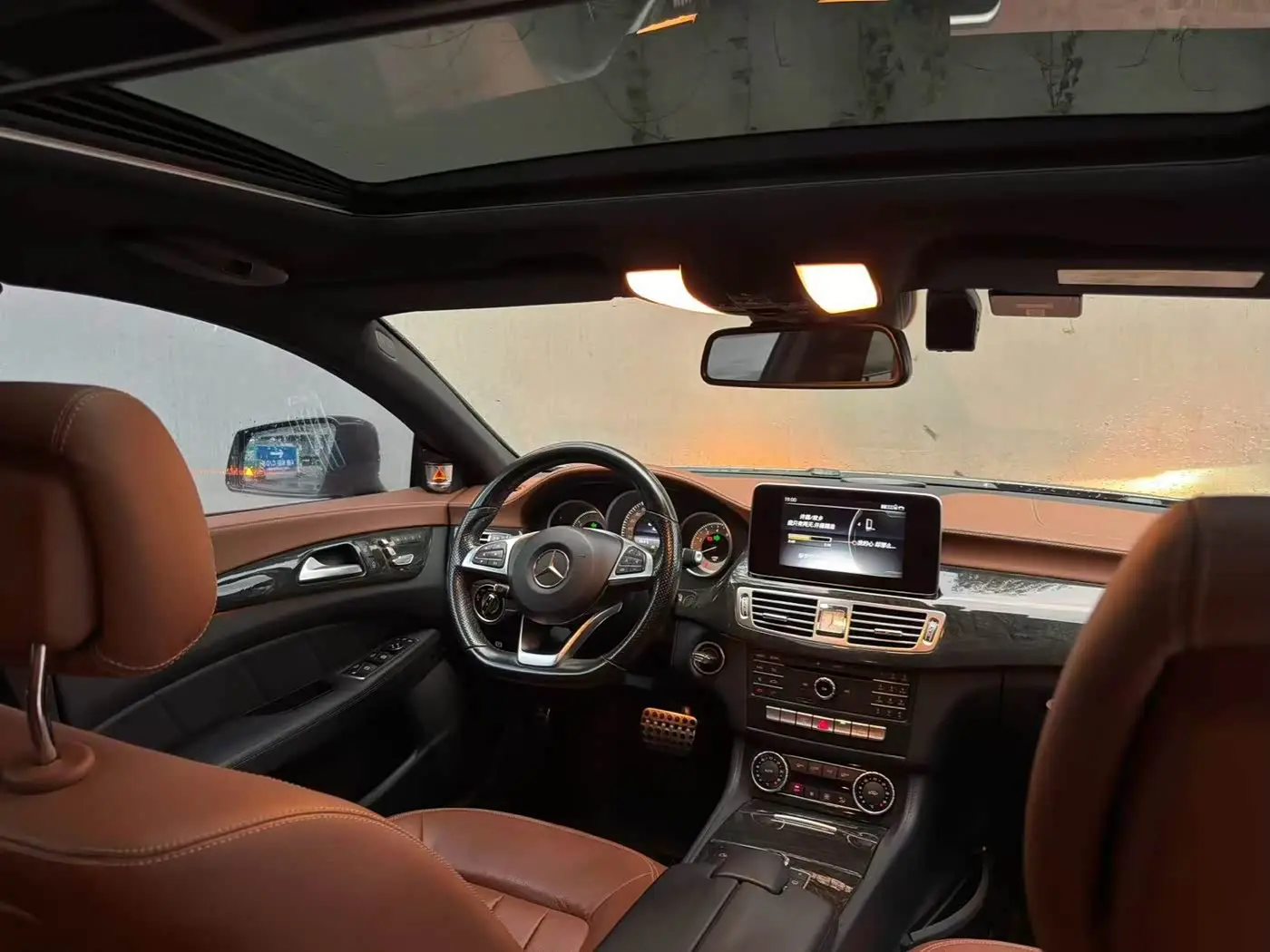 Mercedes-Benz CLS 2016 — Photo 7/9