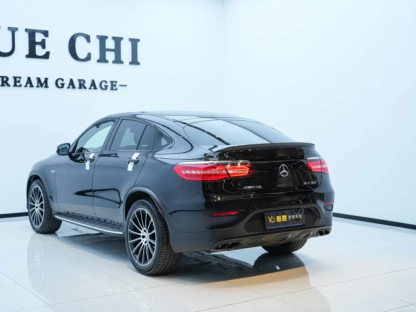 Mercedes-Benz GLC Coupe AMG 2019 — Photo 6/17