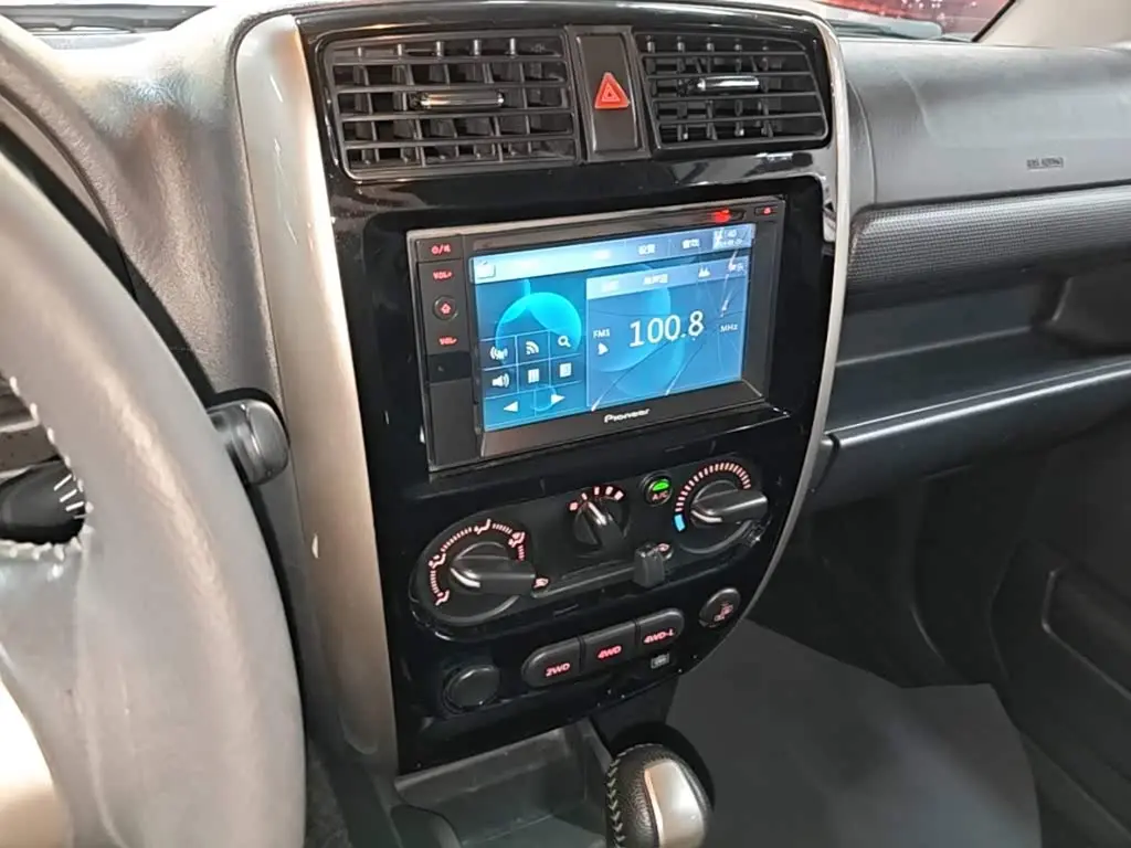 Suzuki Jimny 2016 — Фото 12/19