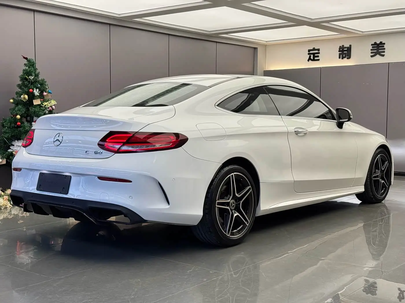 Mercedes-Benz C-Class 2019 — Фото 10/12