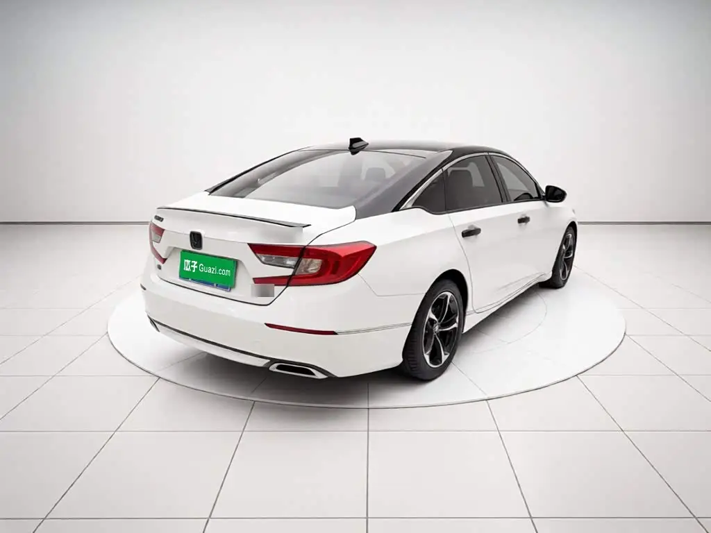 Honda Accord 2021 — Фото 6/20