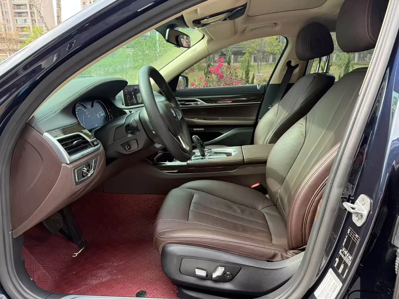 BMW 7 Series 2017 — Photo 8/9