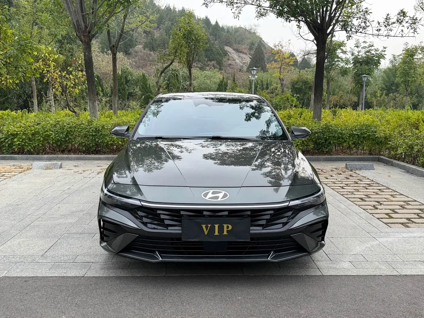 Hyundai Elantra 2024 — Фото 2/15
