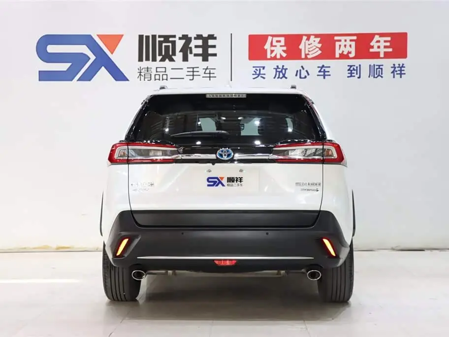 Toyota Wildlander 2023 — Photo 5/20