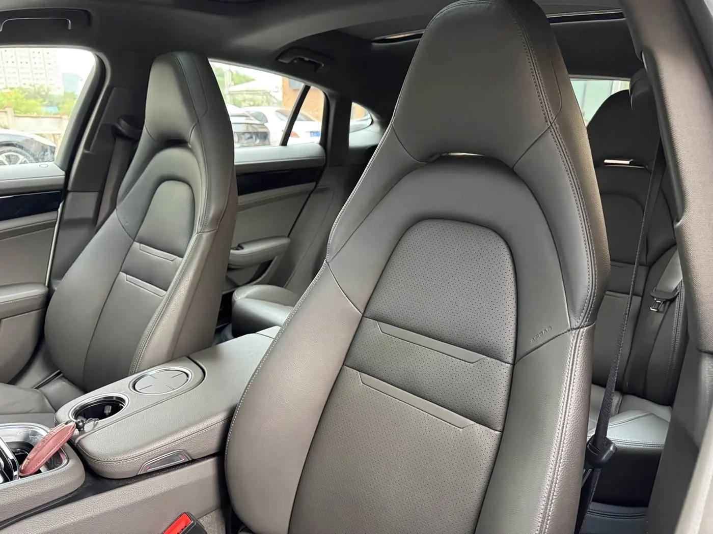 Porsche Panamera New Energy 2020 — Фото 18/20