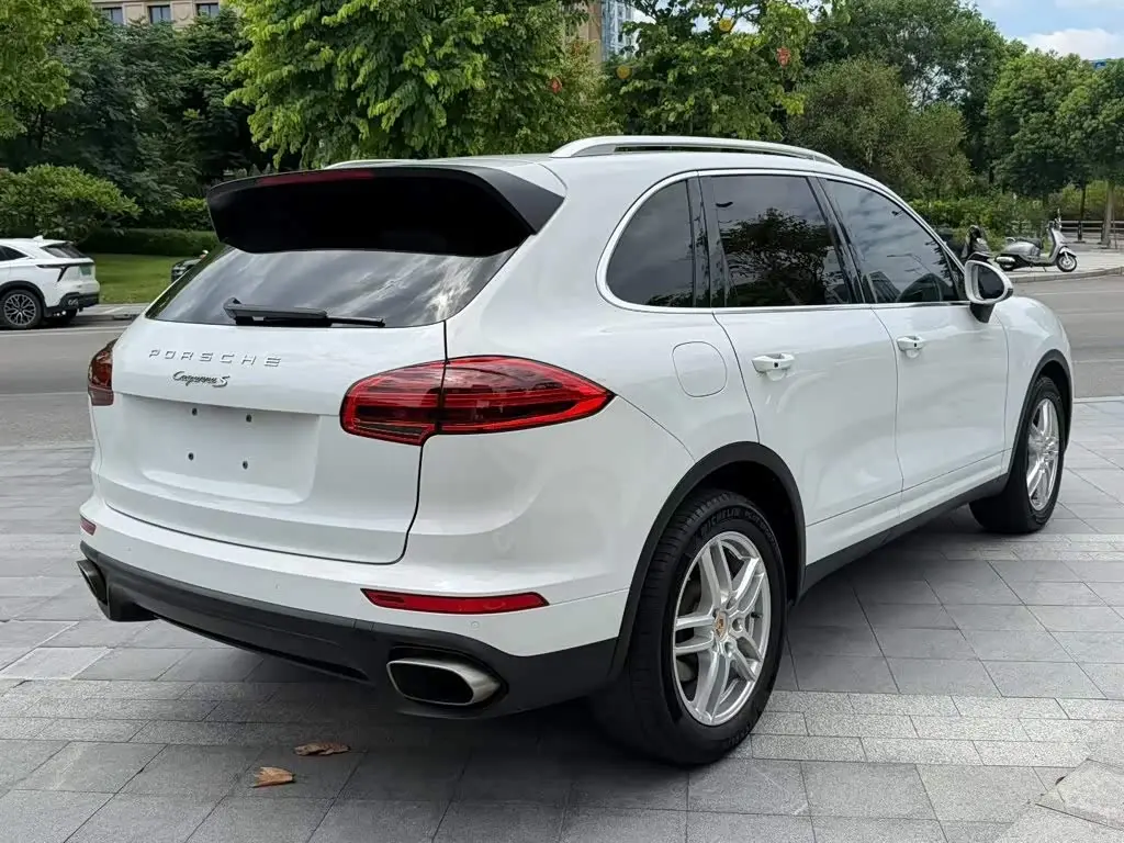 Porsche Cayenne 2017 — Фото 9/9