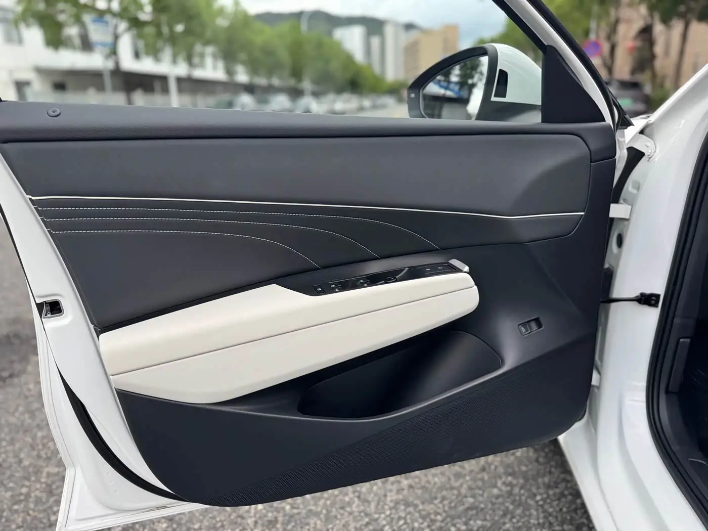 Volkswagen Sagitar 2025 — Photo 15/20