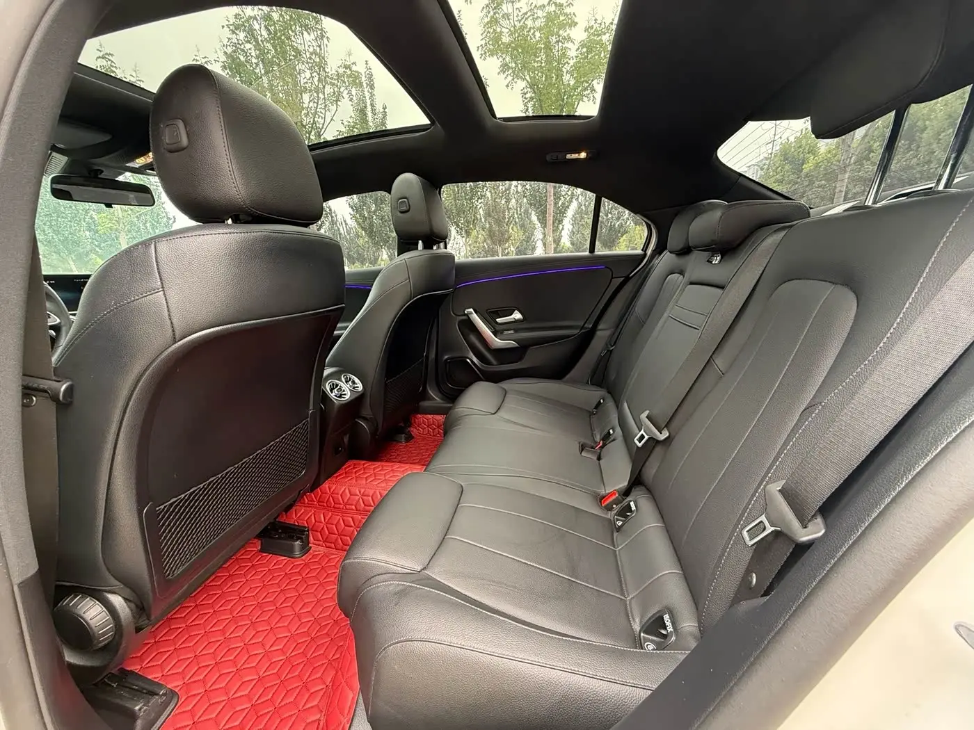 Mercedes-Benz A-Class 2022 — Photo 5/19