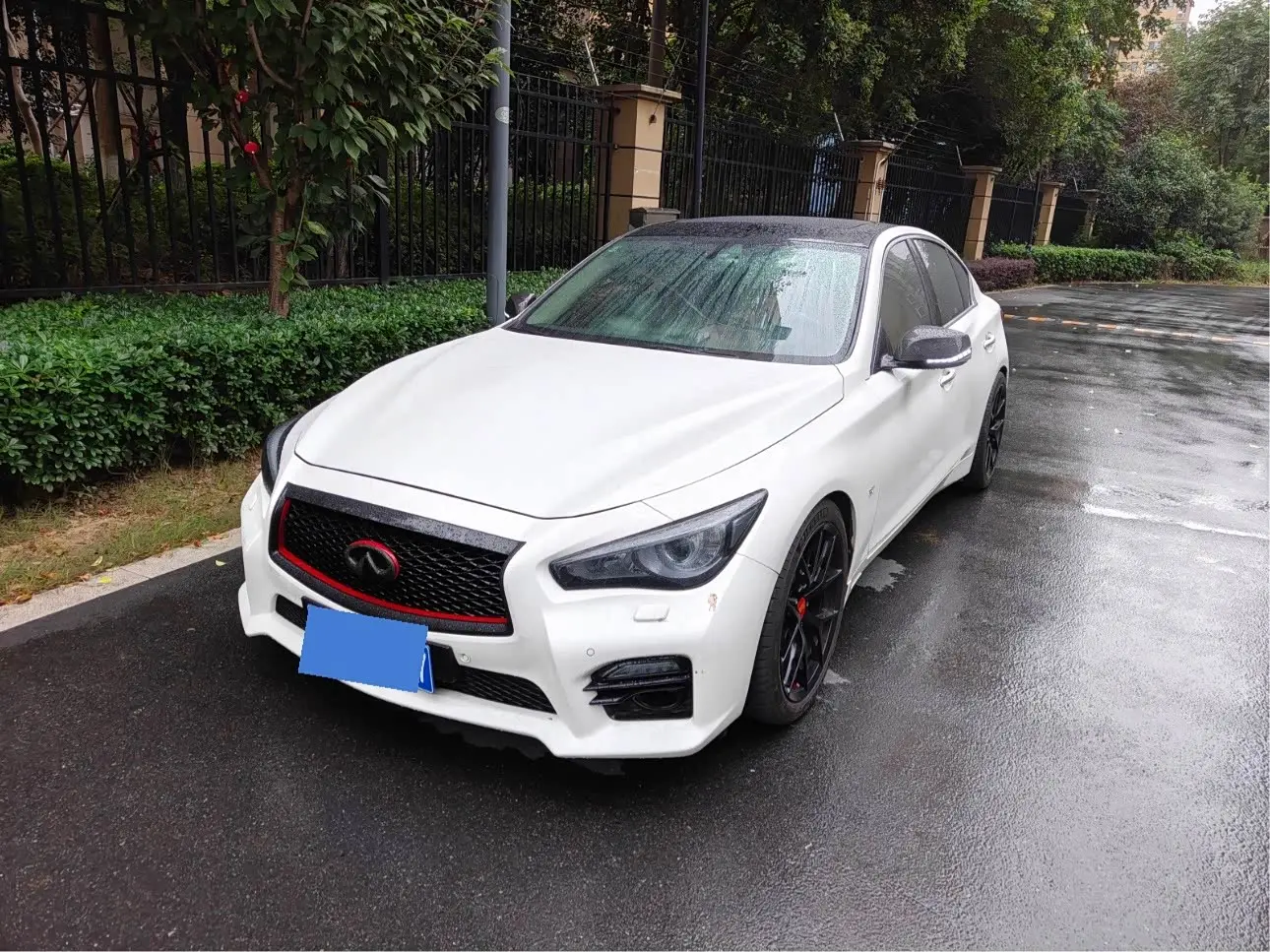 Infiniti Q50 2015 — Фото 1/9