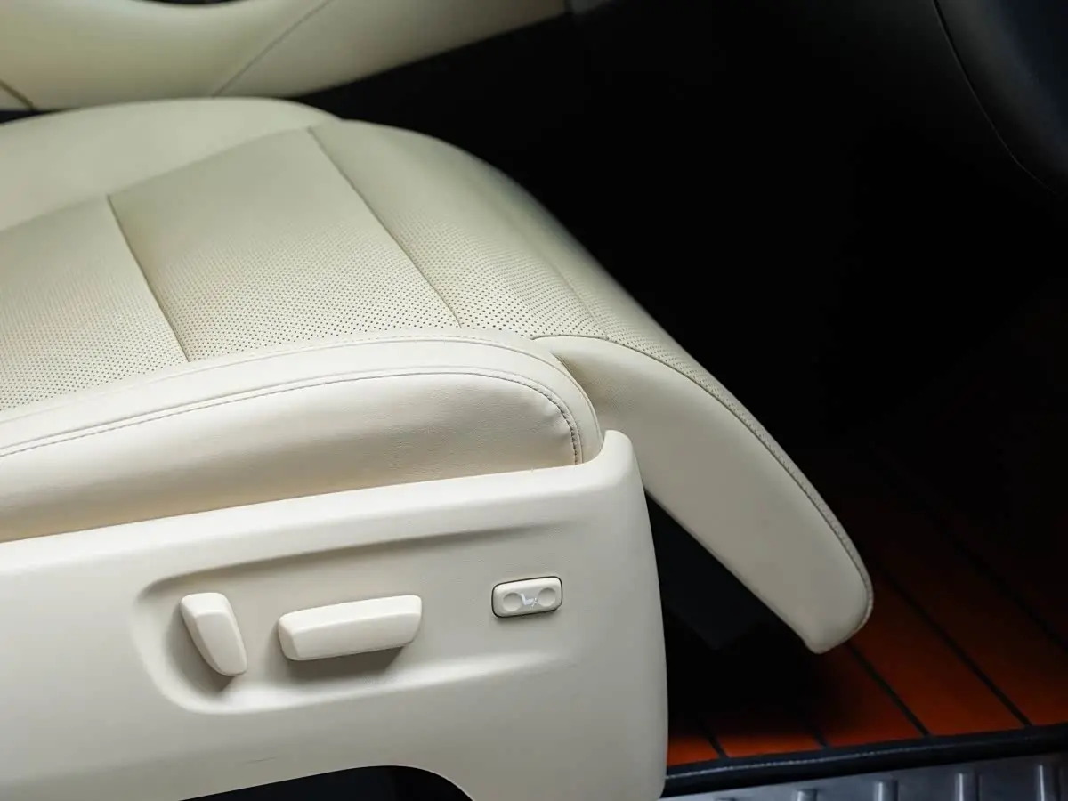 Toyota Alphard 2021 — Şəkil 15/20