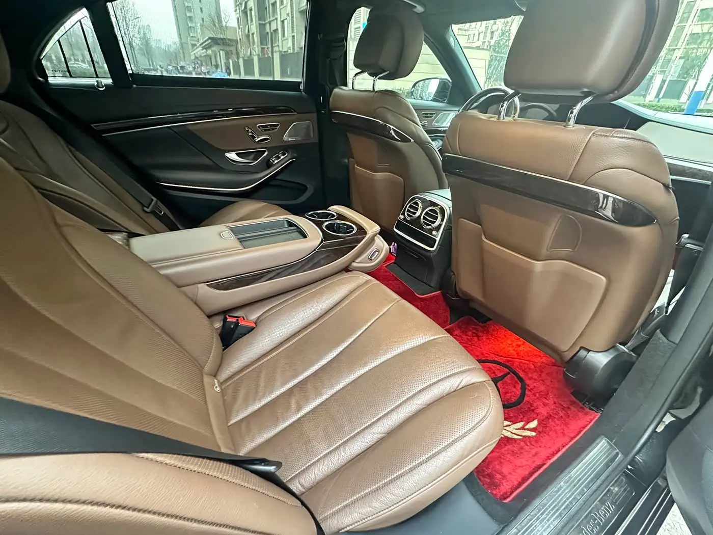 Mercedes-Benz S-Class 2020 — Photo 12/17