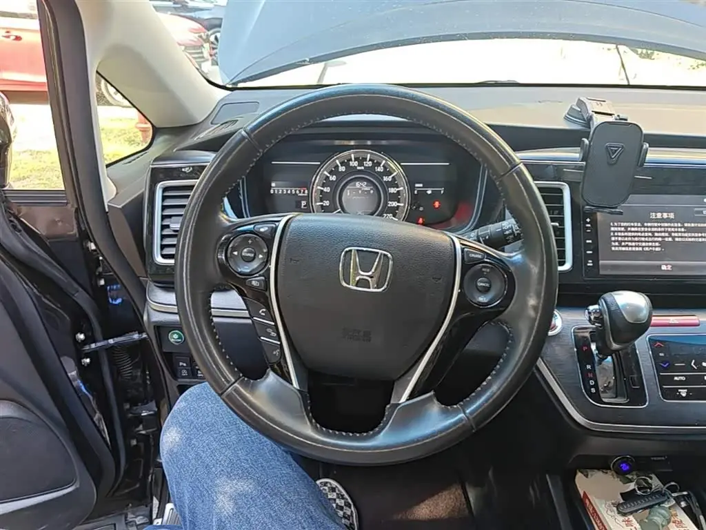Honda Elysion 2019 — Şəkil 11/20