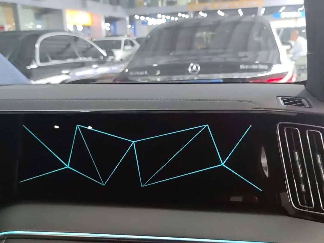 BYD Song L DM-i 2025 — Photo 17/18