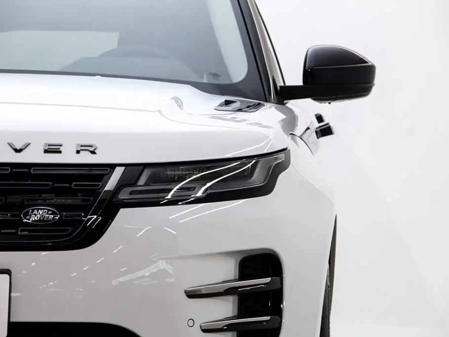 Land Rover Range Rover Evoque 2025 — Photo 10/20
