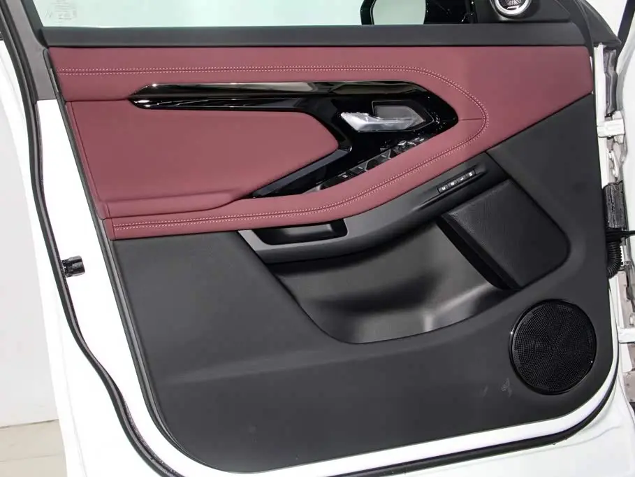 Land Rover Range Rover Evoque 2025 — Photo 17/20