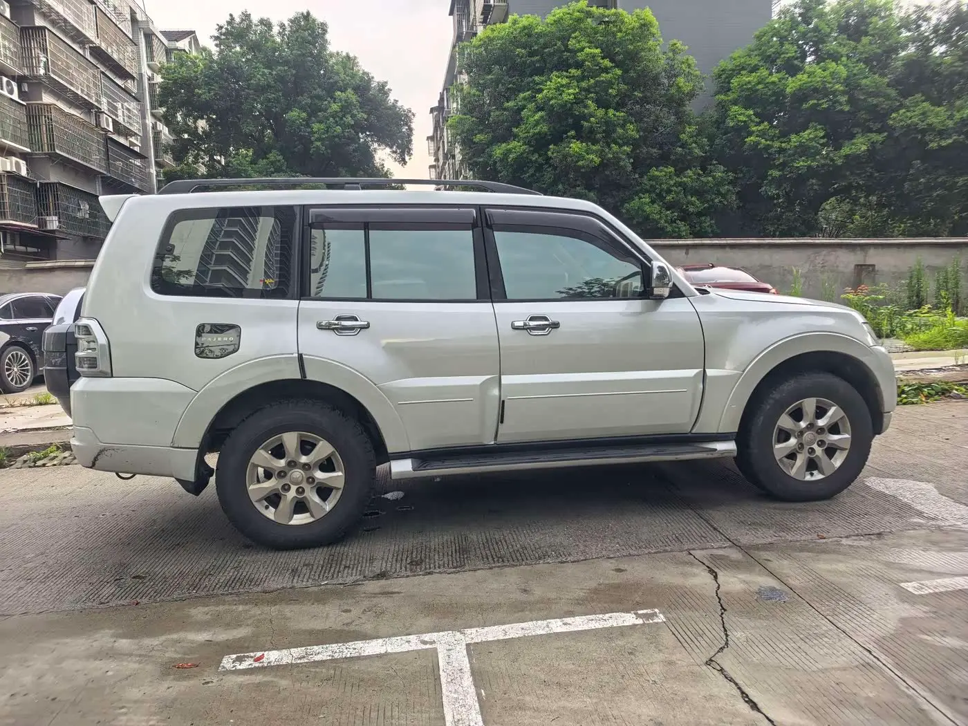 Mitsubishi Pajero 2018 — Şəkil 14/19