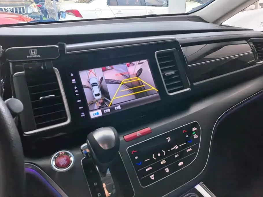 Honda Elysion 2019 — Photo 13/16
