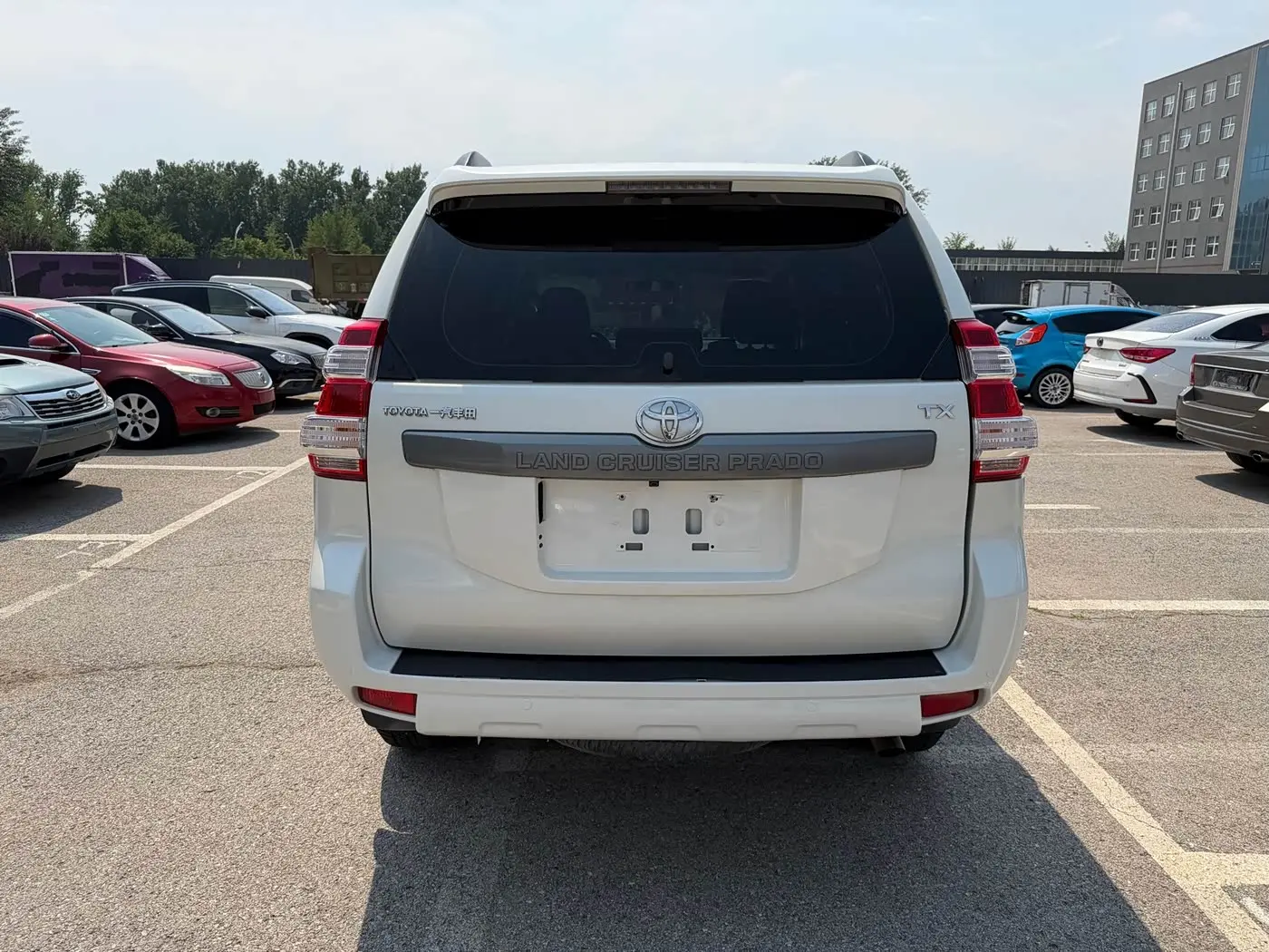 Toyota Prado 2016 — Photo 9/20