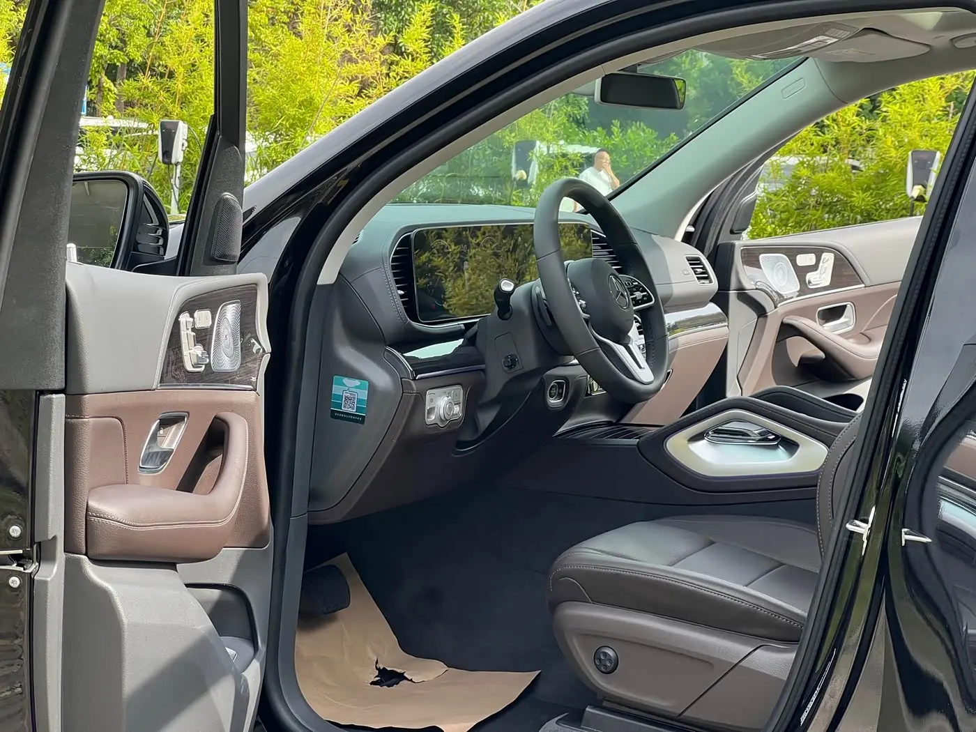 Mercedes-Benz GLS 2020 — Photo 10/20