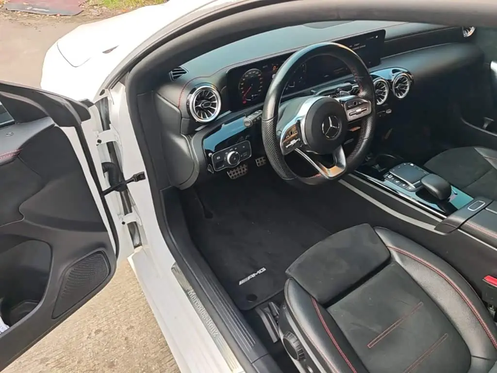 Mercedes-Benz CLA 2022 — Фото 16/20