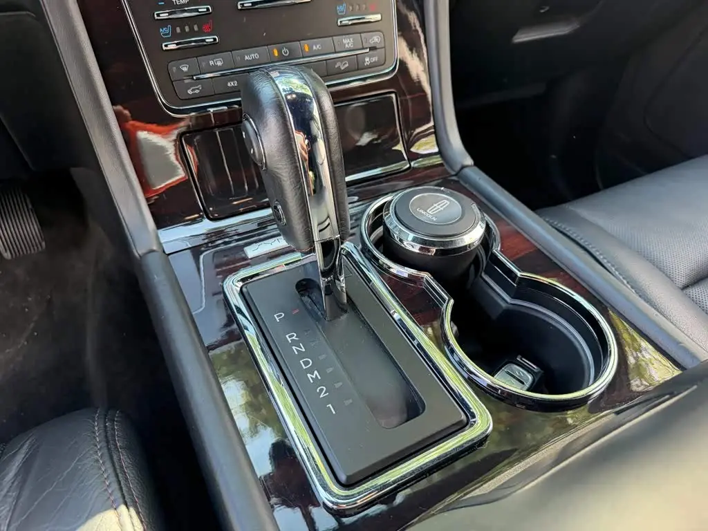 Lincoln Navigator 2018 — Фото 9/14