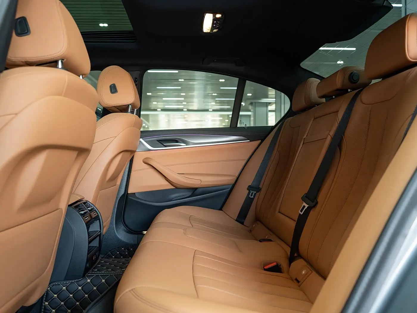 BMW 5 Series 2023 — Photo 19/19