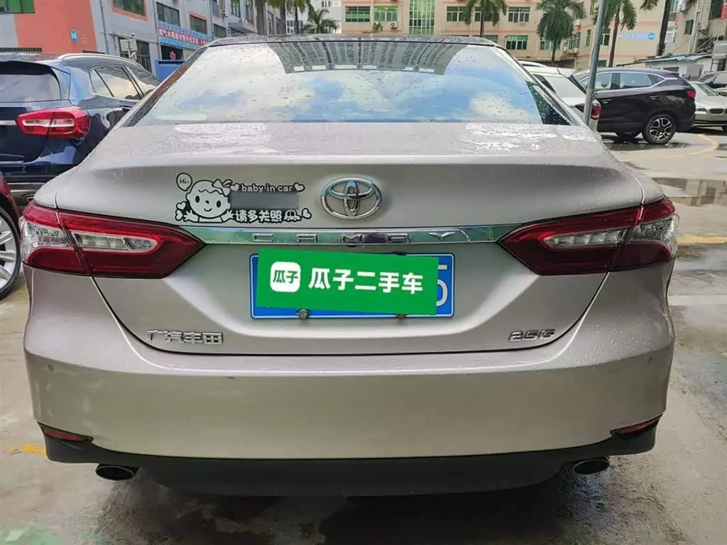 Toyota Camry 2019 — Photo 6/20