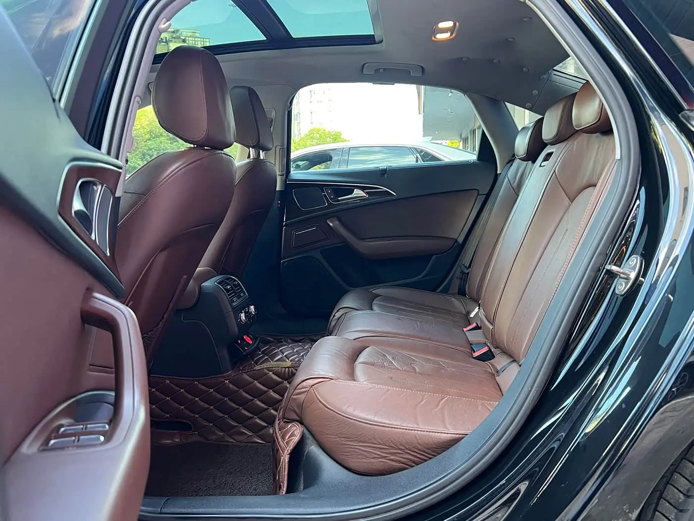 Audi A6L 2016 — Şəkil 14/20