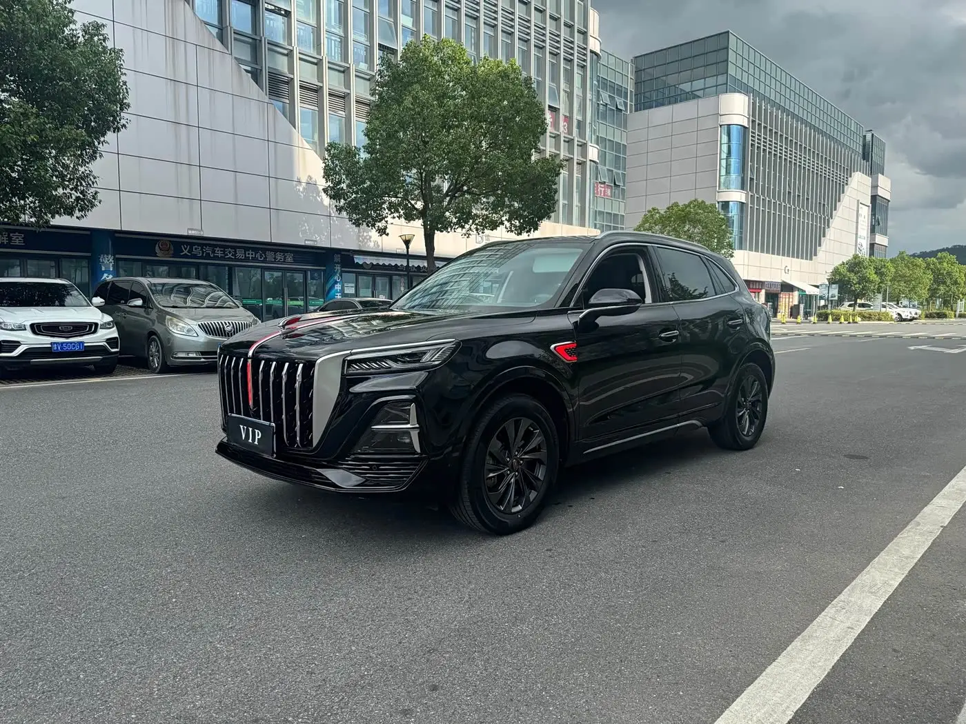Hongqi HS5, 2023