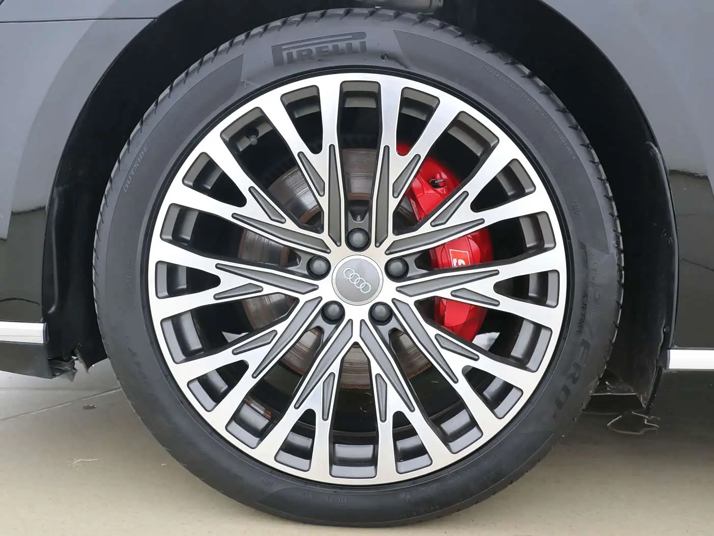 Audi A8 2021 — Photo 11/16