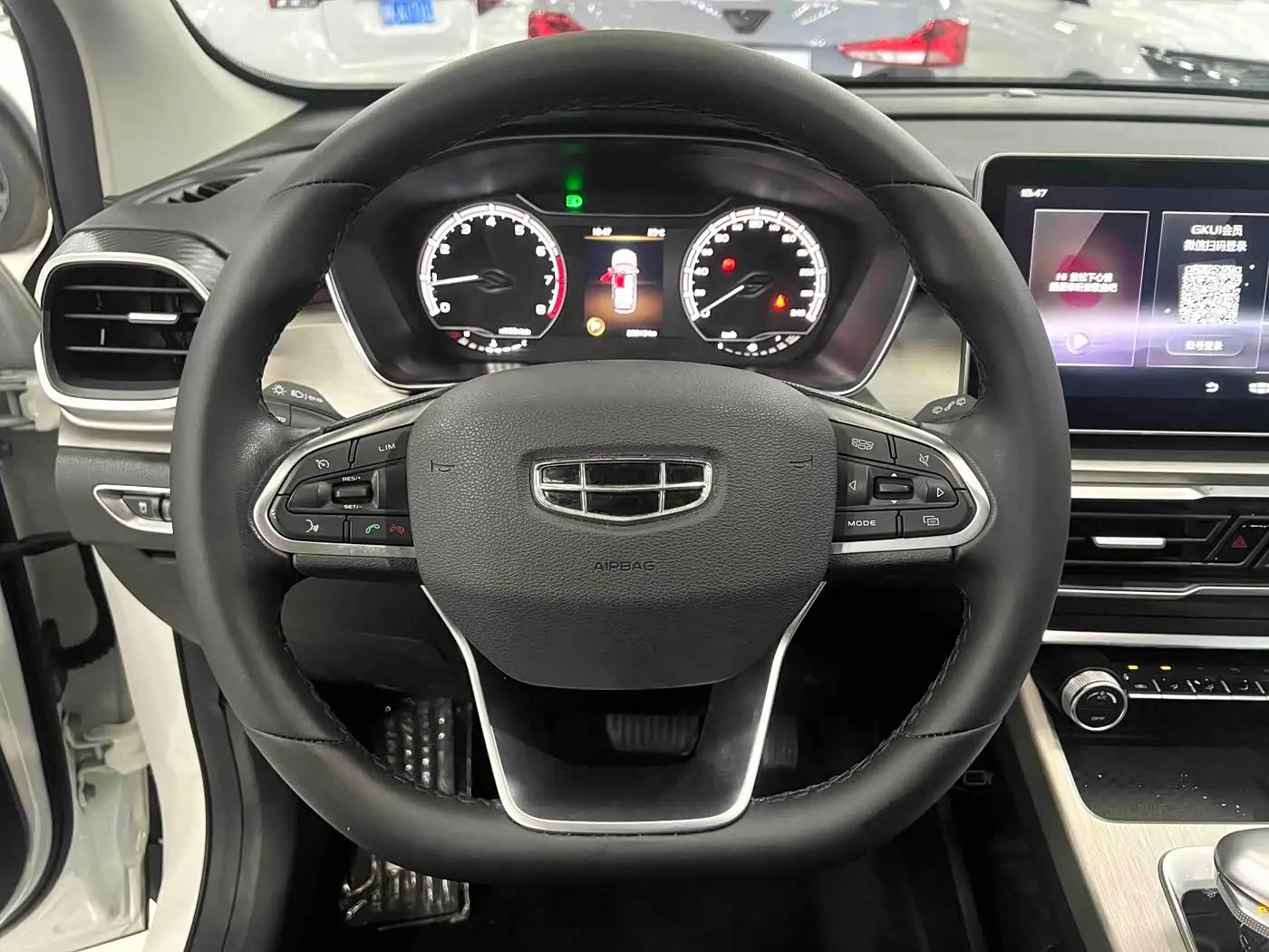 Geely Binyue 2022 — Photo 8/20
