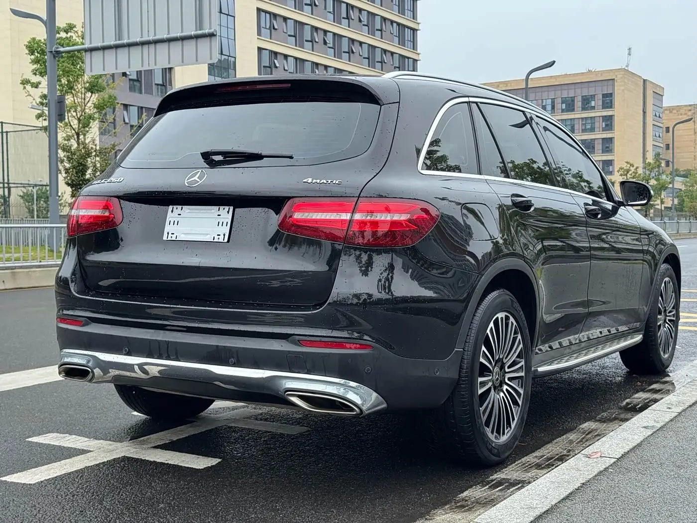 Mercedes-Benz GLC 2018 — Фото 15/20