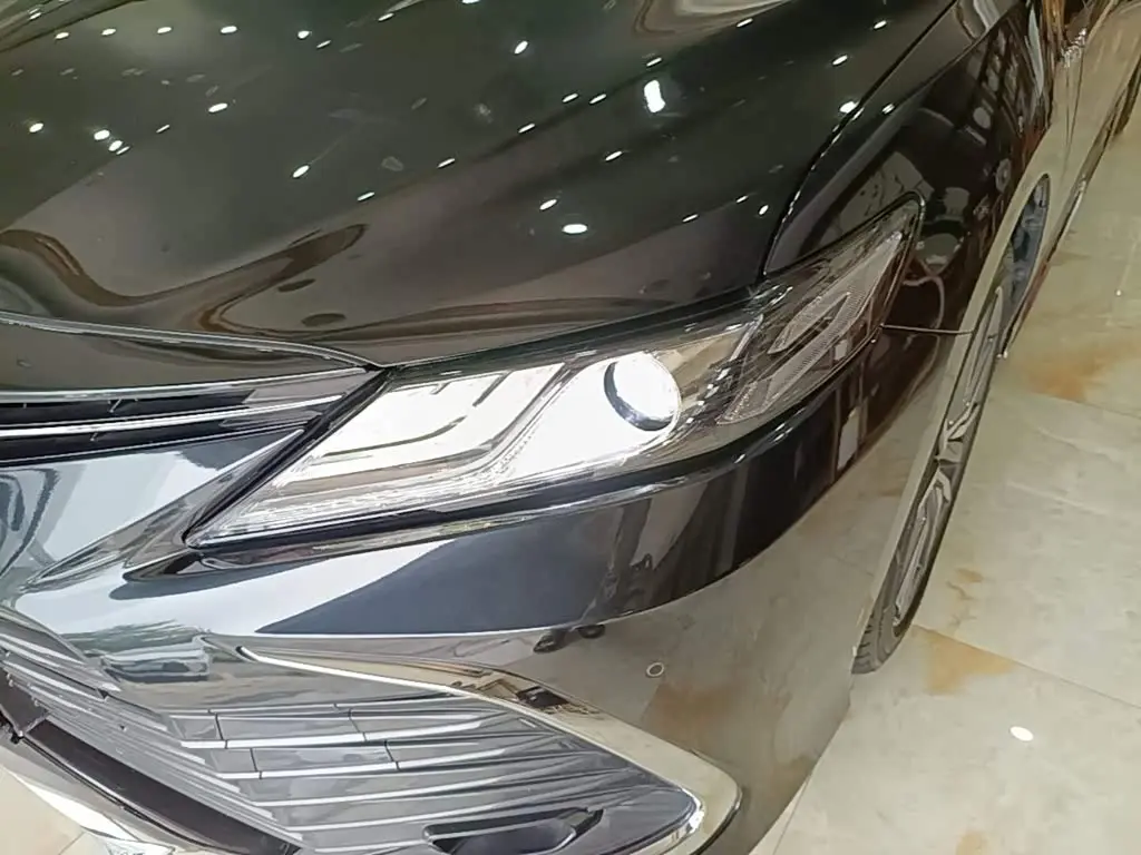 Toyota Camry 2024 — ფოტო 15/20