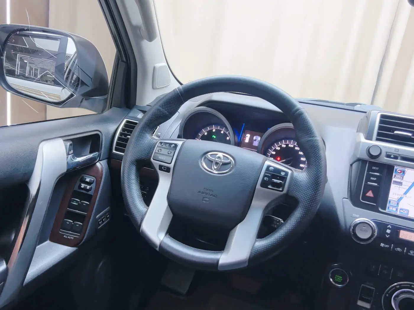 Toyota Prado 2015 — Şəkil 14/19
