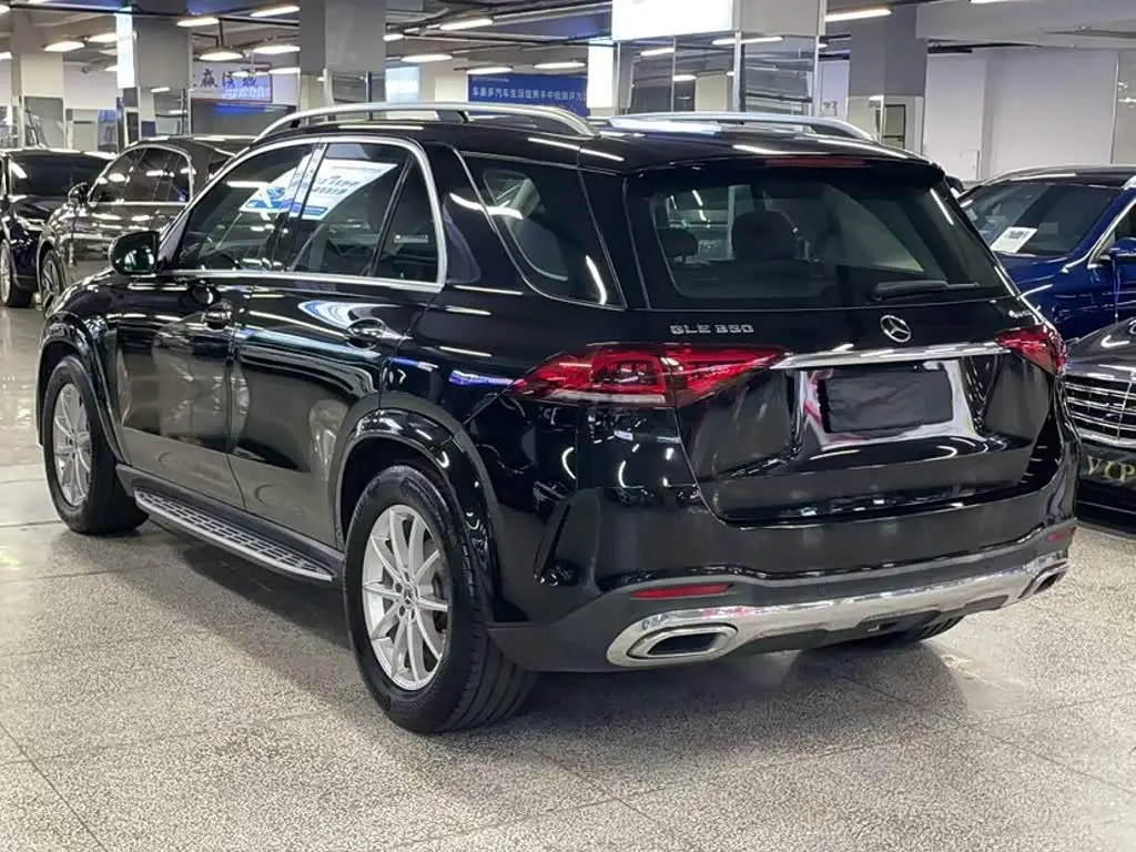 Mercedes-Benz GLE 2019 — Photo 6/9